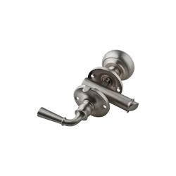 213-124 STRM DR LTCH P/B W/KY WH